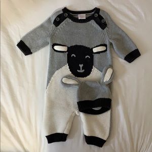 Hanna Andersson Sheep Sweater knit Romper & Hat.